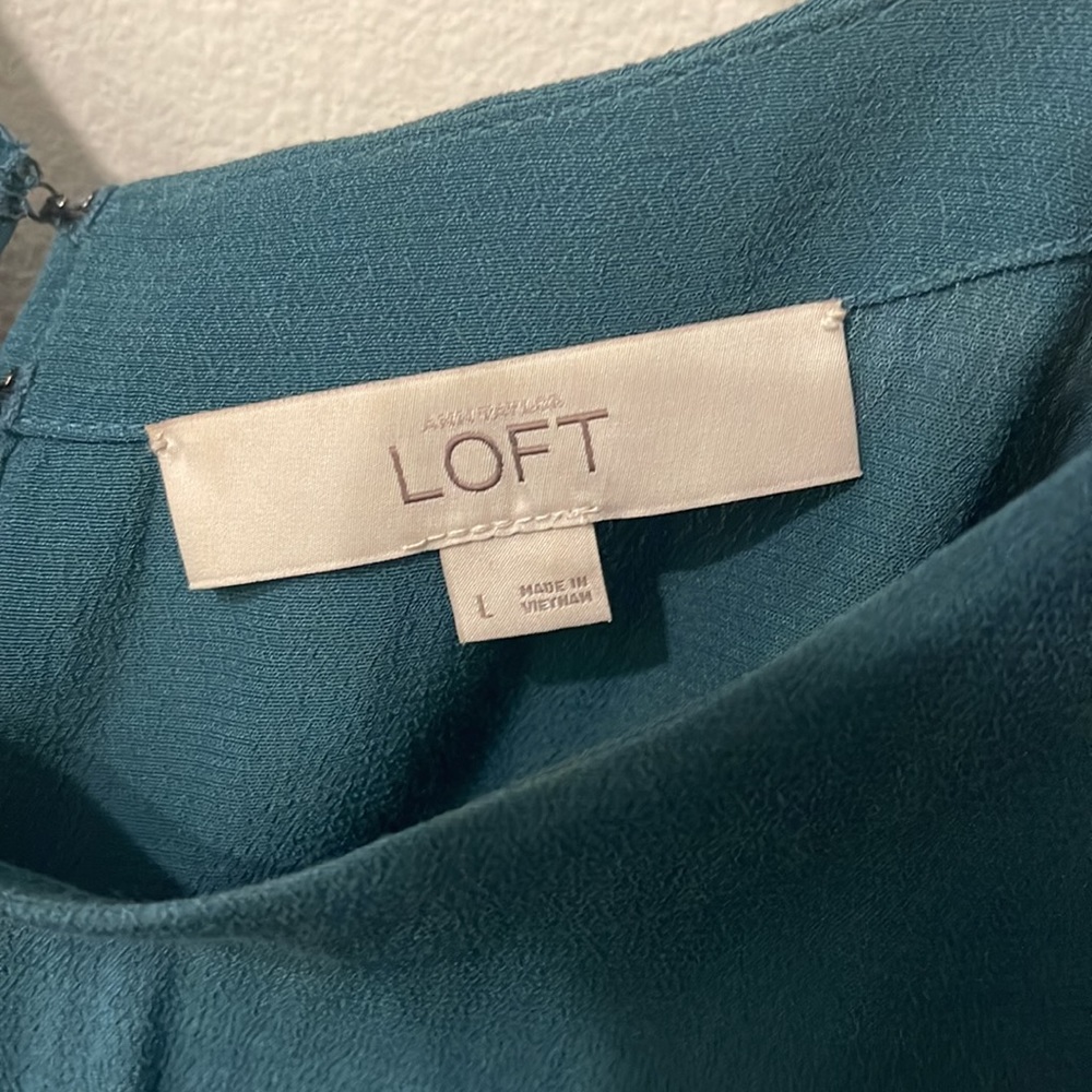 Loft Dress - Picture 4 of 5